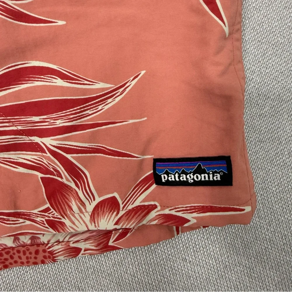 Patagonia 57021 Pink Floral‎ Baggies Mens Swim Trunks Size XL